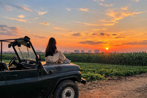 Hanoi Sunset Experience by Jeep: Golden Hour & City Lights