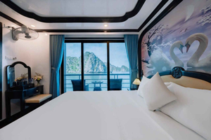 Ninh Binh: Lan Ha, Halong bay luxury cruises with balcony