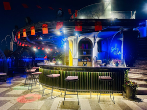 AIRA Sky Bar & Lounge