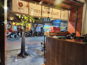 Ita food 11 Hàng Điếu