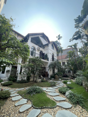 Lá Nhỏ - Little Leaf Spa (Wellness Spa/Massage and Tea House in Tay Ho , Tô Ngọc Vân, Hanoi)