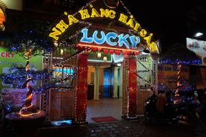 Nhà Hàng Lucky - Bia Hằng 89