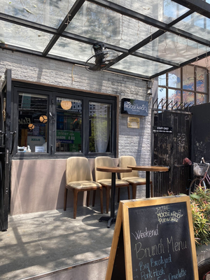 The Moose & Roo Pub and Grill