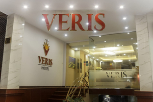Veris Hotel