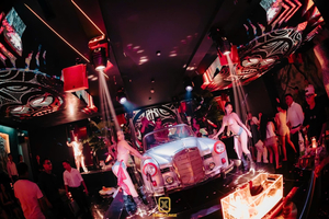 Xính Lounge