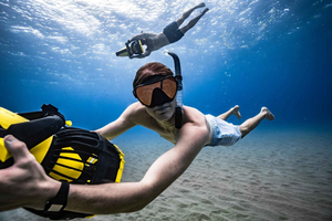 Lahaina: tour ecológico en scooter submarino por la bahía de Kapalua con guía