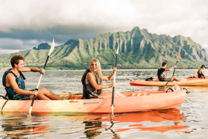 Oahu Alquiler de kayak en los arrecifes de coral de la bahía de Kaneohe