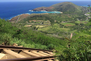 Oahu: Koko Crater Sunset Hike with Pickup