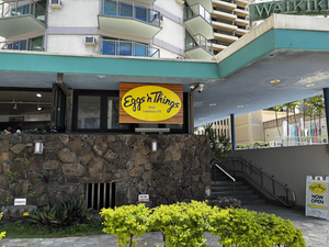 Eggs 'n Things - Waikiki Beach Eggspress