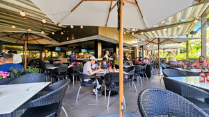 Hale Koa Barefoot Bar