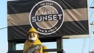 Maili Sunset Bar and Grill