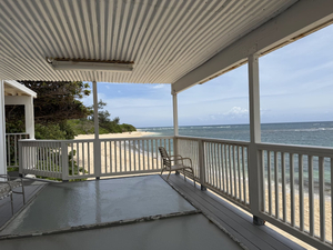 Mokulē’ia Beach Houses at Owen's Retreat