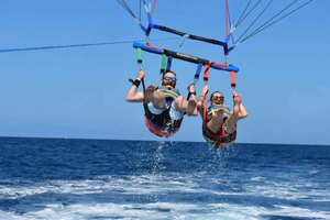 Oahu Parasailing en Waikiki