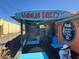 Waialua Bakery & Juice Bar