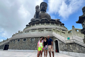 From Delhi: Hong Kong 7-Day Tour with Disneyland Entry