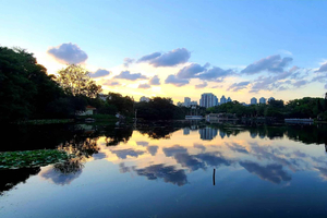 Historia and Entertain Tour of the Youngest City of China