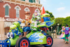 Hong Kong Disneyland: biglietto per 2 giorni di divertimento non-stop