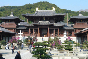 Hong Kong: Feng Shui Walking Tour with Temple Visit