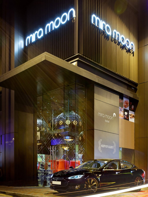 Mira Moon Hotel