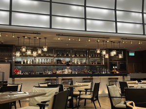 Pier Lounge & Pier Bar
