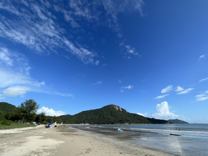 Pui O Beach