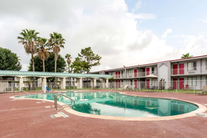 Motel 6 Houston, TX - East