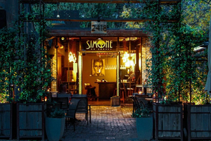 Simone on Sunset