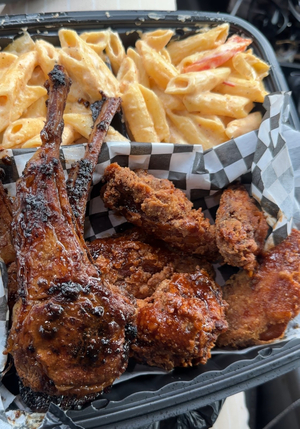 Too Stuffed Kitchen (Food Truck)