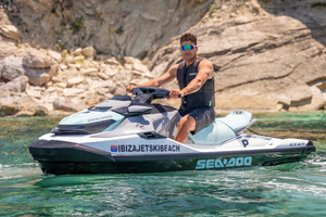 20 minuten jetski-verhuur zonder vaarbewijs Cala Bassa Ibiza