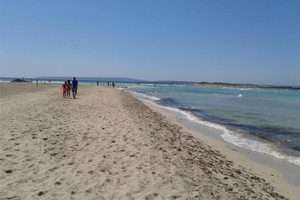 una giornata sulle spiagge di Mitjorn ed Es Pujols a Formentera