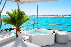 Barco para Formentera com Open Bar, 3 refeições e Festa ao Pôr do Sol