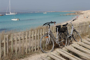 IBIZA excursión de un día a Formetera en Bicicleta