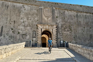 E-biketour op Verken Ibiza vanaf de cruiseterminal