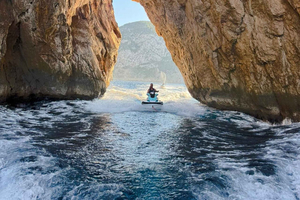 Excursion en jet ski à Cala Albarca depuis San Antonio