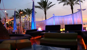Bay Bar
