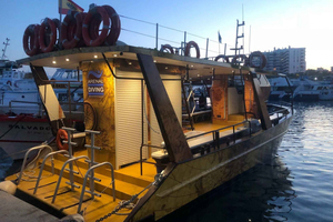 Barca privata per snorkeling al tramonto di 3 ore per grandi gruppi