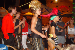 IBIZA NOCHE traslado al puerto de Ibiza con tiempo libre