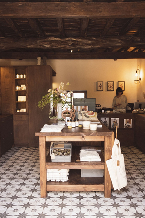 Juntos House Restaurant & Boutique