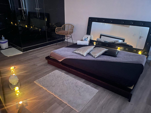Tanit Massage