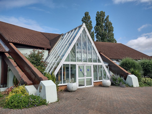 Lakeside Park Hotel