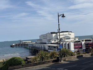 Royal Pier Hotel