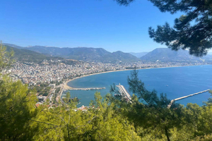 Alanya Day Trip with Flights, Lunch, and Dinner