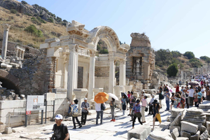 Ab Ephesos-Tagestour mit Weinprobe