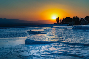 Desde Estambul: Excursión guiada a Pamukkale con vuelo y almuerzo