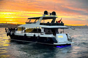 Istanbul: Bosporen Sunset Yacht Cruise med live guide