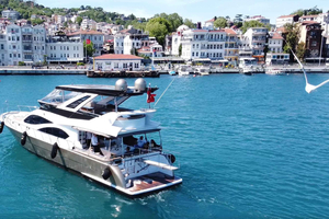 Lyxig privat yachtuthyrning
