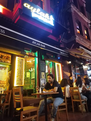 Aylak Bar Beşiktaş
