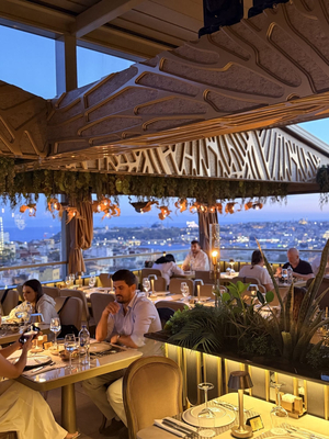 N'EVET İstanbul Rooftop Restaurant & Roof Bar