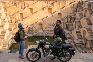 privéstadstour op een Royal Enfield-motor