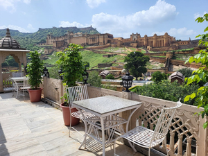 GARH the rooftop cafe